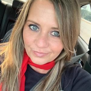 Meet your Posher, Annette